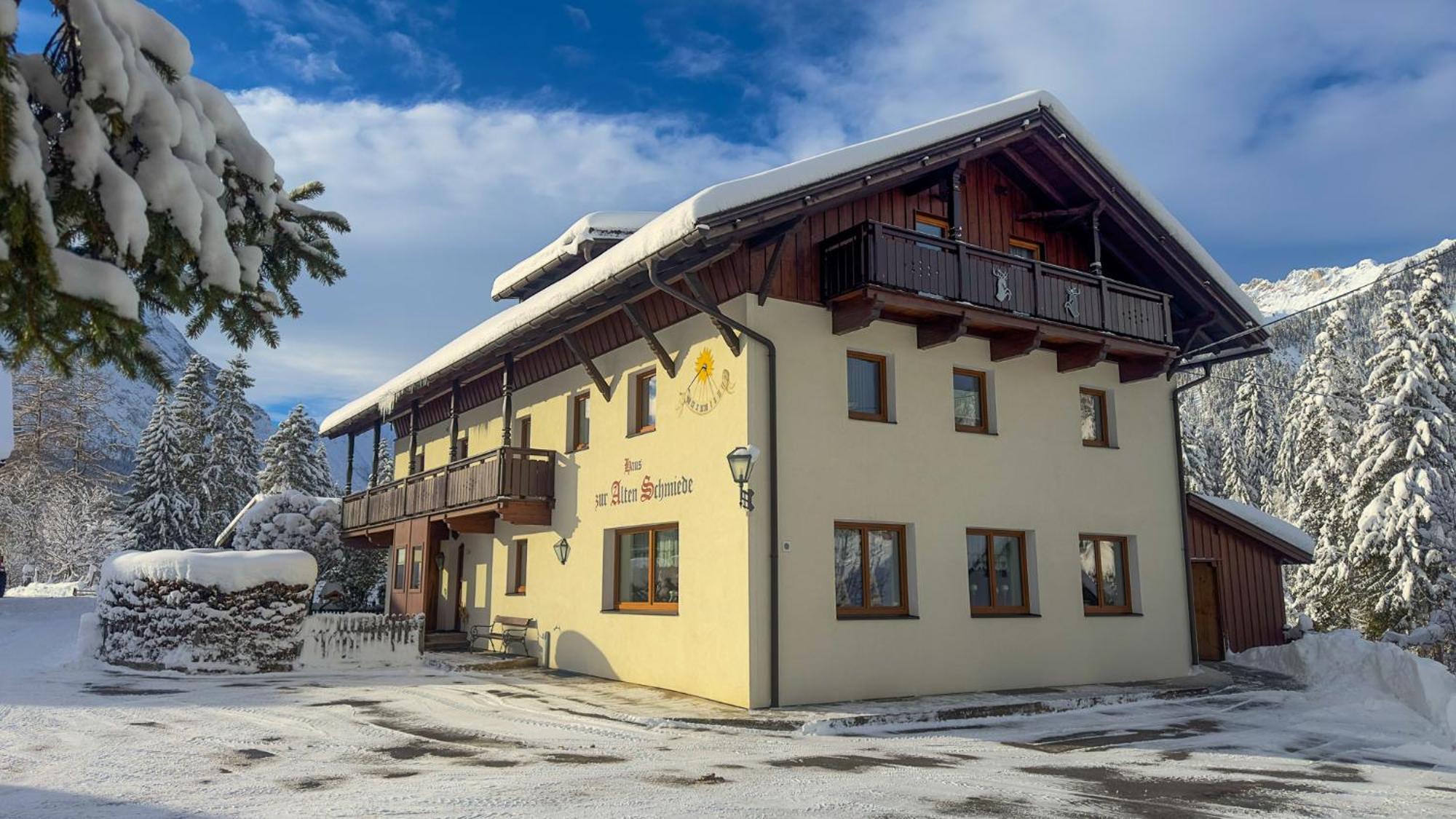 Alte Schmiede Hotel Leutasch Eksteriør billede